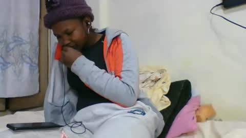 Snapshot of olgamariah203875 chatting on 06-04-26, 06:47 olgamariah203875 online show from 06-04-26, 06:47
