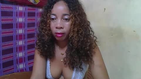 Snapshot of olinaa chatting on 04-19-26, 11:53 olinaa online show from 04-19-26, 11:53