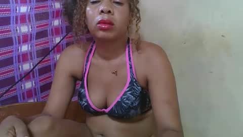Snapshot of olinaa chatting on 05-05-26, 03:14 olinaa online show from 05-05-26, 03:14
