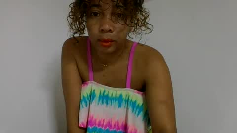 olinaa online show from 07-06-26, 05:15