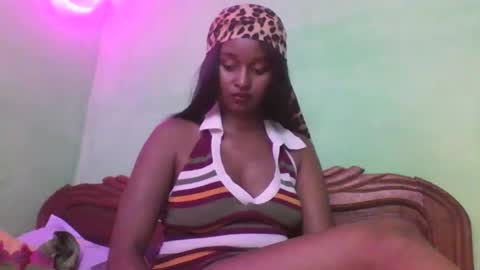 olinah610 online show from 11-21-25, 11:31