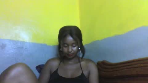 olinah610 online show from 01-08-26, 06:32