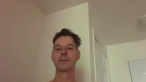 Snapshot of olipenis chatting on 06-08-26, 10:37 OliDick online show from 06-08-26, 10:37