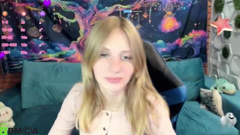Olisa fox online show from 10-20-25, 07:03