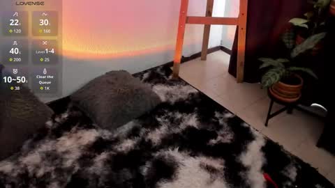 Snapshot of olitasdelmar chatting on 10-04-25, 02:15 Mar online show from 10-04-25, 02:15