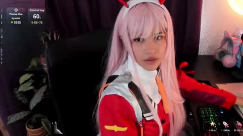 Snapshot of olitasdelmar chatting on 10-26-25, 02:45 Mar online show from 10-26-25, 02:45