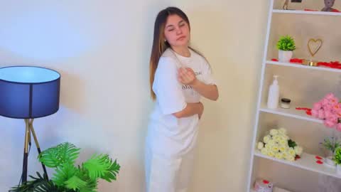 Lana online show from 04-24-26, 06:32