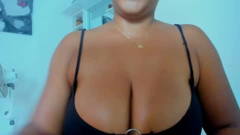 olivahot30 online show from 01-27-25, 03:39