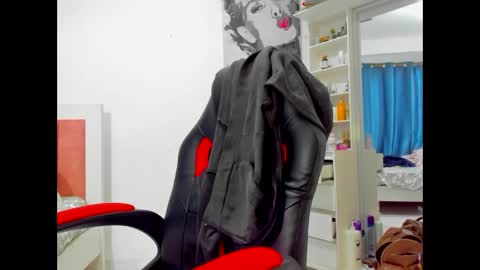 olivahot30 online show from 10-14-25, 01:45