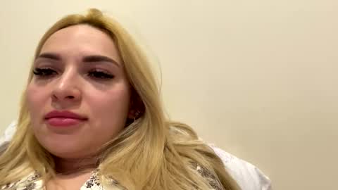 Snapshot of olivanne chatting on 04-07-26, 03:45 olivanne online show from 04-07-26, 03:45