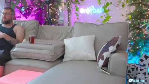 Snapshot of olive_you_ chatting on 12-07-24, 05:31 Olive online show from 12-07-24, 05:31