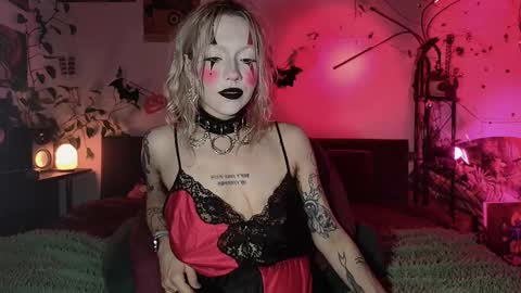 Olive online show from 10-25-25, 01:29