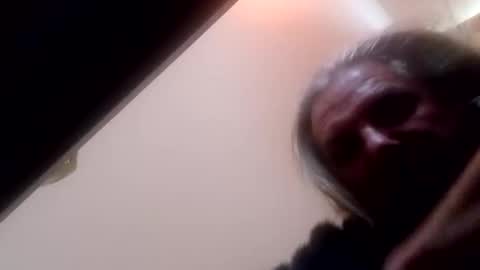 oliveoil67 online show from 02-08-25, 11:44