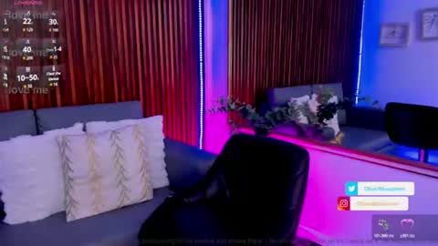 Snapshot of oliver20__ chatting on 06-11-26, 12:32 oliver20__ online show from 06-11-26, 12:32
