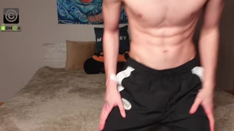 Snapshot of oliver_baker chatting on 01-27-25, 03:39 Oliver  Kaen online show from 01-27-25, 03:39