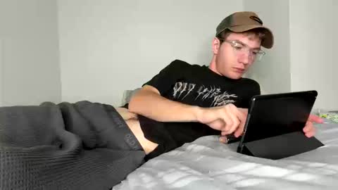 Oliver Beck online show from 10-20-25, 07:03