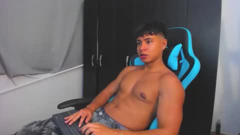 Oliver bray online show from 11-24-25, 03:39