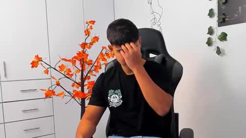 Oliver bray online show from 01-06-26, 05:49