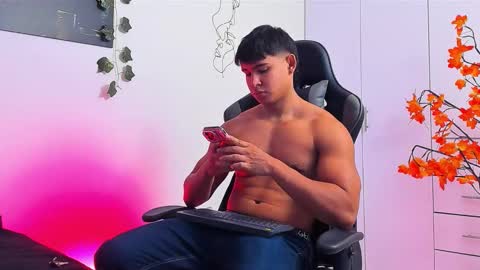 Snapshot of oliver_bray chatting on 02-07-26, 11:08 Oliver bray online show from 02-07-26, 11:08