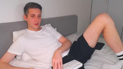 Oliver online show from 11-04-25, 05:23