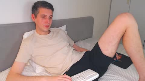 Oliver online show from 11-09-25, 02:37