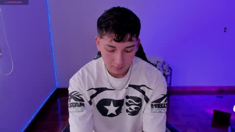 oliveeer online show from 04-11-26, 06:56