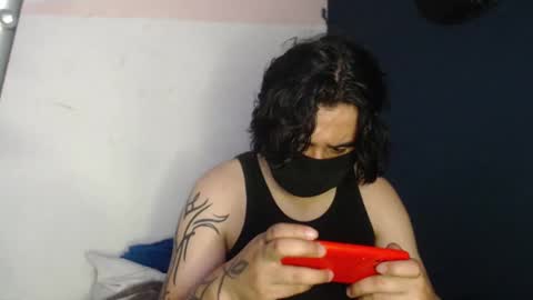 oliver_laid_2023 online show from 12-09-24, 06:55