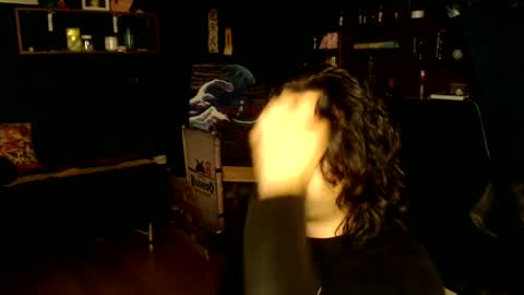 oliver_laid_2023 online show from 09-27-25, 03:22