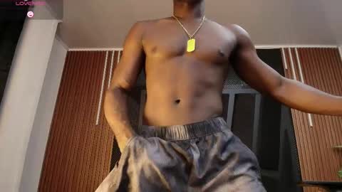 OLIVER LAURENT online show from 04-20-26, 11:28