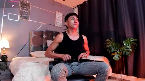 Snapshot of oliver_mr_ chatting on 12-04-25, 08:28 oliver mr online show from 12-04-25, 08:28