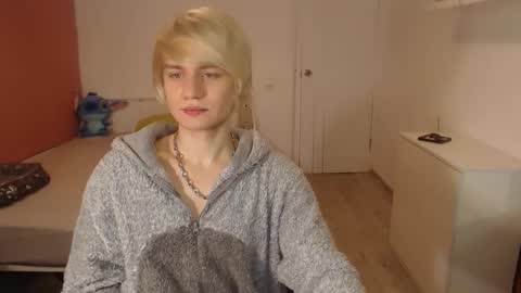 Oliver online show from 11-30-25, 02:37