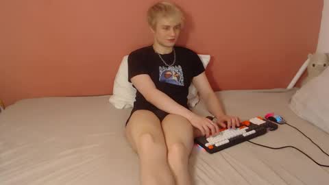 Oliver online show from 04-20-26, 01:19