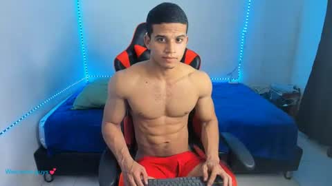 Snapshot of oliver_thompsson chatting on 06-13-26, 05:16 oliver thompsson online show from 06-13-26, 05:16