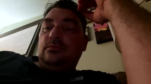 Snapshot of oliverclothesoff1211 chatting on 05-24-26, 01:32 oliverclothesoff1211 online show from 05-24-26, 01:32