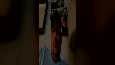 Snapshot of oliverclothesoff1211 chatting on 07-01-26, 01:18 oliverclothesoff1211 online show from 07-01-26, 01:18