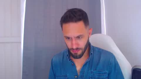 oliver online show from 01-14-25, 07:21