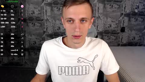 Snapshot of oliverfresh chatting on 03-12-25, 08:08 Oliver online show from 03-12-25, 08:08