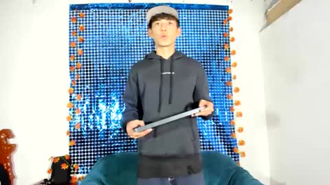 oliverhot_2005 online show from 02-26-25, 01:43