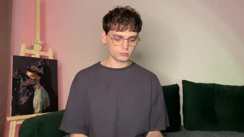 Snapshot of oliverlawrence chatting on 06-03-26, 07:19 oliverlawrence online show from 06-03-26, 07:19