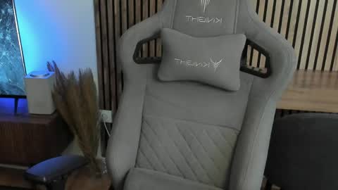 oliverrgroove online show from 04-19-26, 12:15