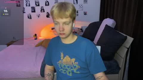 oliver online show from 10-22-25, 02:34