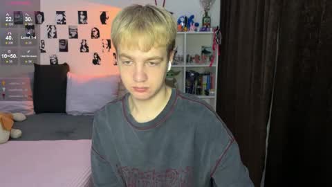 oliver online show from 11-30-25, 01:53