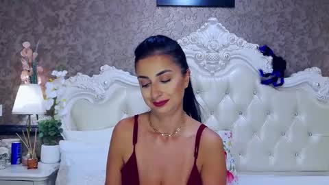 Snapshot of olivewilson chatting on 10-23-25, 06:45 Olive online show from 10-23-25, 06:45