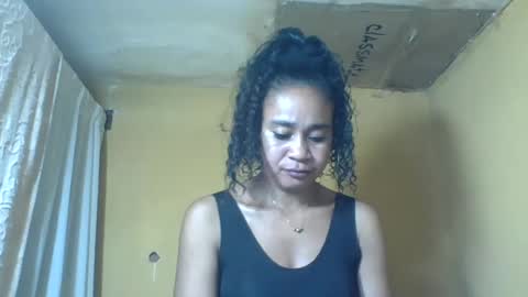 Snapshot of olivia9794 chatting on 06-20-26, 08:00 olivia9794 online show from 06-20-26, 08:00
