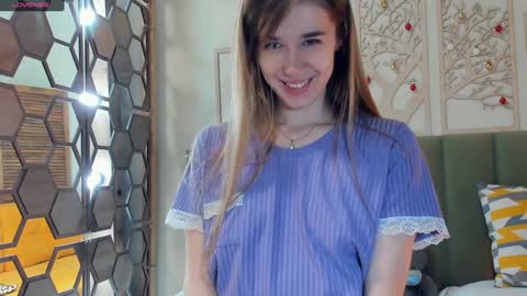 Olivia online show from 01-23-25, 05:10