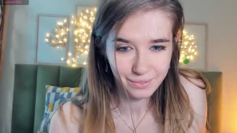 Olivia online show from 07-17-26, 05:51