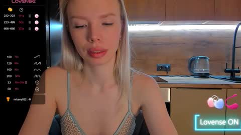 Olivia 3 online show from 03-26-26, 08:58