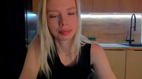 Snapshot of olivia_bells chatting on 05-09-26, 09:20 Olivia 3 online show from 05-09-26, 09:20