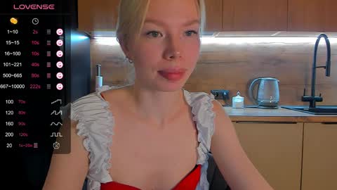 Snapshot of olivia_bells chatting on 05-18-26, 09:20 Olivia 3 online show from 05-18-26, 09:20