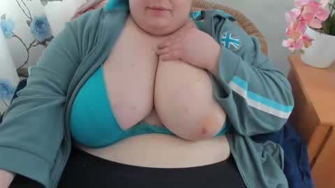 Olivia Gold online show from 02-08-26, 11:24